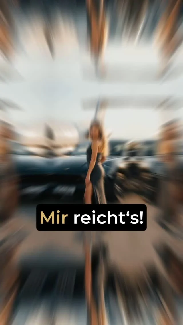 Privatjet. Porsche. Purer Luxus.
Und das große Versprechen: 
So baust du ein 7-stelliges Business.
Mein Feed ist voll von solchen Ads.

„Mach’s wie ich – und du wirst reich.“
Ja, das ist ein Weg.

🙅‍♀️ Aber wenn das nicht DEIN Weg ist,
möchte ich dir eines sagen:
Du bist nicht allein.

Ja, für viele ist Geld der größte Antrieb.
Aber für viele auch nicht.

Gerade Soulpreneure haben oft einen anderen inneren Motor.
Es geht nicht darum, möglichst viel Geld zu scheffeln.

Es geht darum, etwas zu leben.
Etwas in die Welt zu bringen.
Etwas zu verwirklichen.

✨ Es geht um eine Mission.

Natürlich soll dein Business auch finanziell erfolgreich sein.
Aber Erfolg bedeutet für viele Soulpreneure etwas anderes.

Für dich auch?

🕛 Willkommen in der neuen Zeit.
Im neuen Zeitalter geht es um Fülle.
Um Abundance.
(Für die Human Design Nerds: Tor 55 lässt grüßen.)

Es geht nicht um äußeren Reichtum.
Es geht um deinen Spirit.
Deine Geisteshaltung.
Dein Bewusstsein.

Wie du die Welt siehst – und dich selbst als Teil eines größeren Ganzen erkennst –
bestimmt, ob du dich erfüllt oder leer fühlst.
Ob du in der Fülle lebst oder im Mangel.

Es geht darum, deine Einzigartigkeit zu leben.
Dich authentisch auszudrücken.
Und genau den Erfolg zu erschaffen,
der dir wirklich entspricht – und dich erfüllt.

Wenn du meine maßgeschneiderte Unterstützung dabei möchtest, 👉 schreib mir eine DM.

♣️ Let’s lead with soul.
Follow for more.